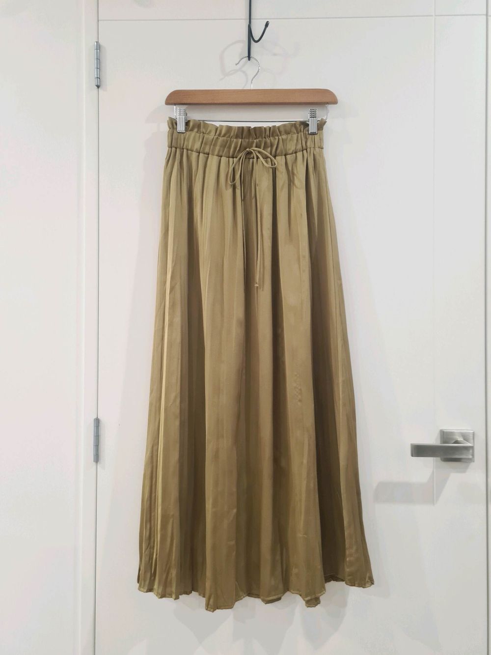 ZARA Golden Green Satin-Like Maxi Skirt