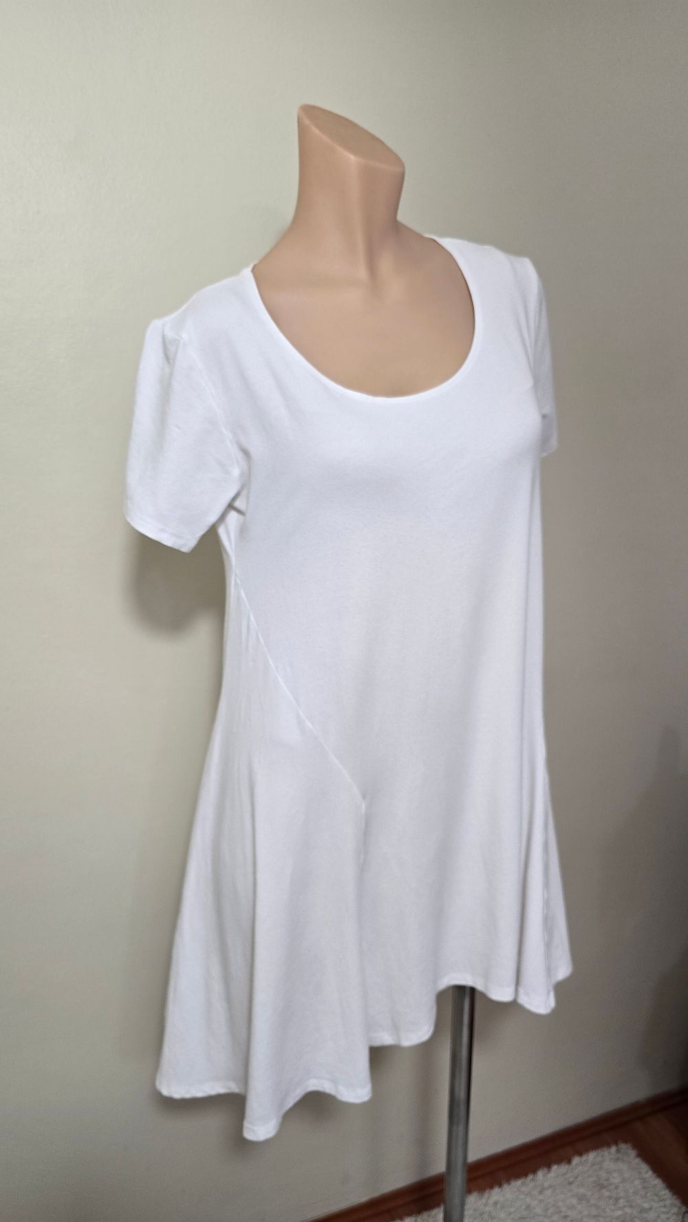 Mela Purdie White Maxi Length Top Size 10 Stretch