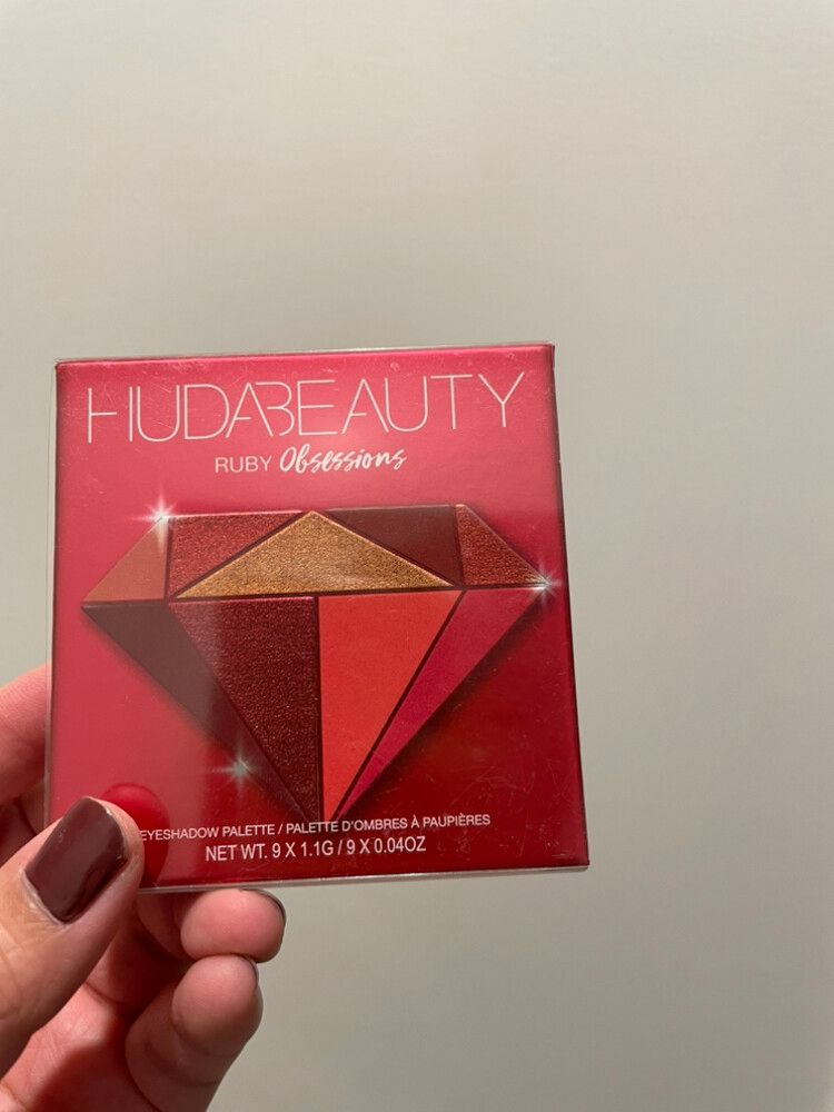 New Huda Ruby Eyeshadow Palette