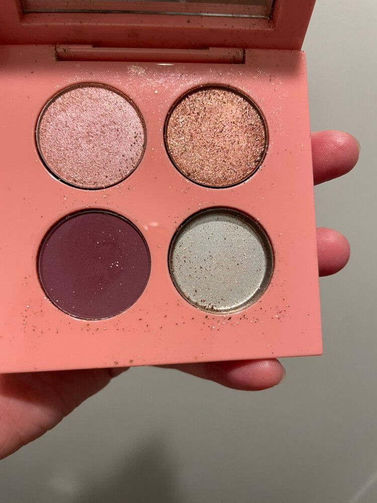 Pat Eyeshadow Squad
