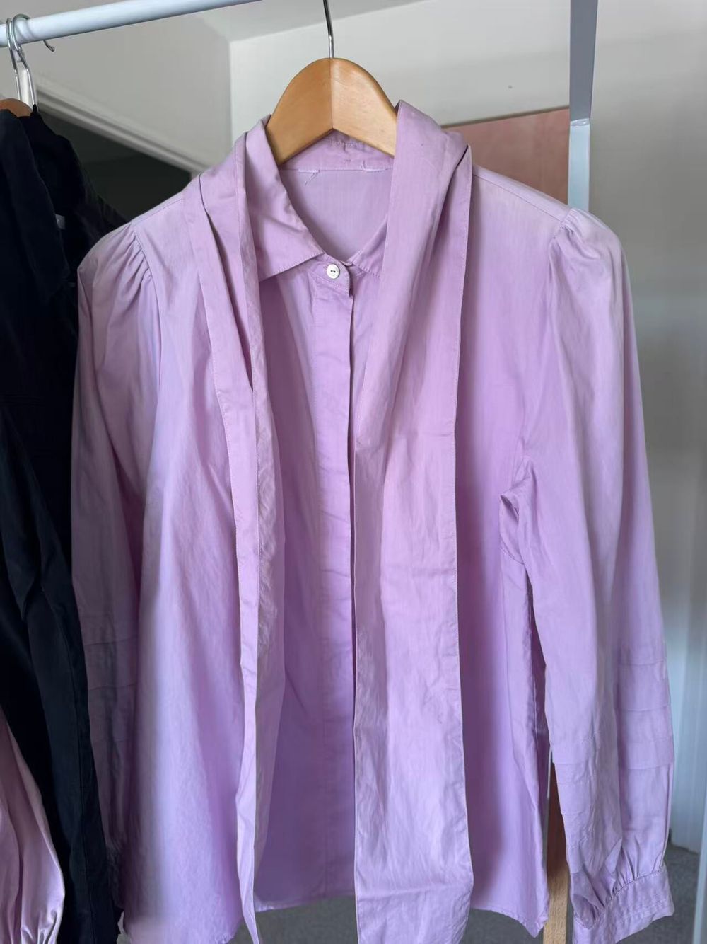 Loobie's Story Lilac 2-Way Tie-Neck Cotton Shirt - Excellent Condition