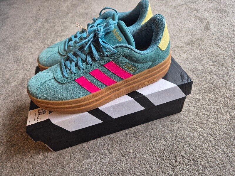 Adidas VL Court Bold powder teal/shock pink US8 / UK6.5