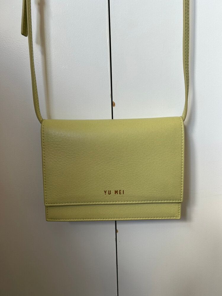 Yu Mei Suki Crossbody In Pop Kelp