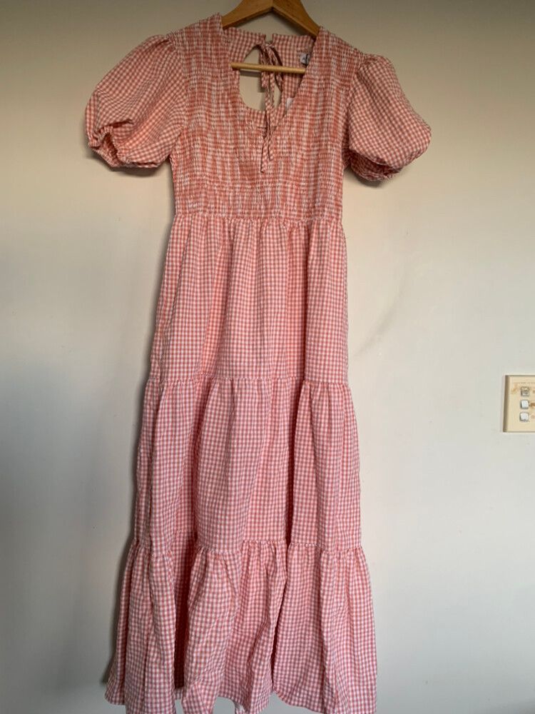 atmos and here pink dress Pretty in Pink , The Maldives Linen Blend Mini Dress from the Atmos&Here x Tina 'Desert Escapada' collection is the perfect summers day essential Now available from size 6