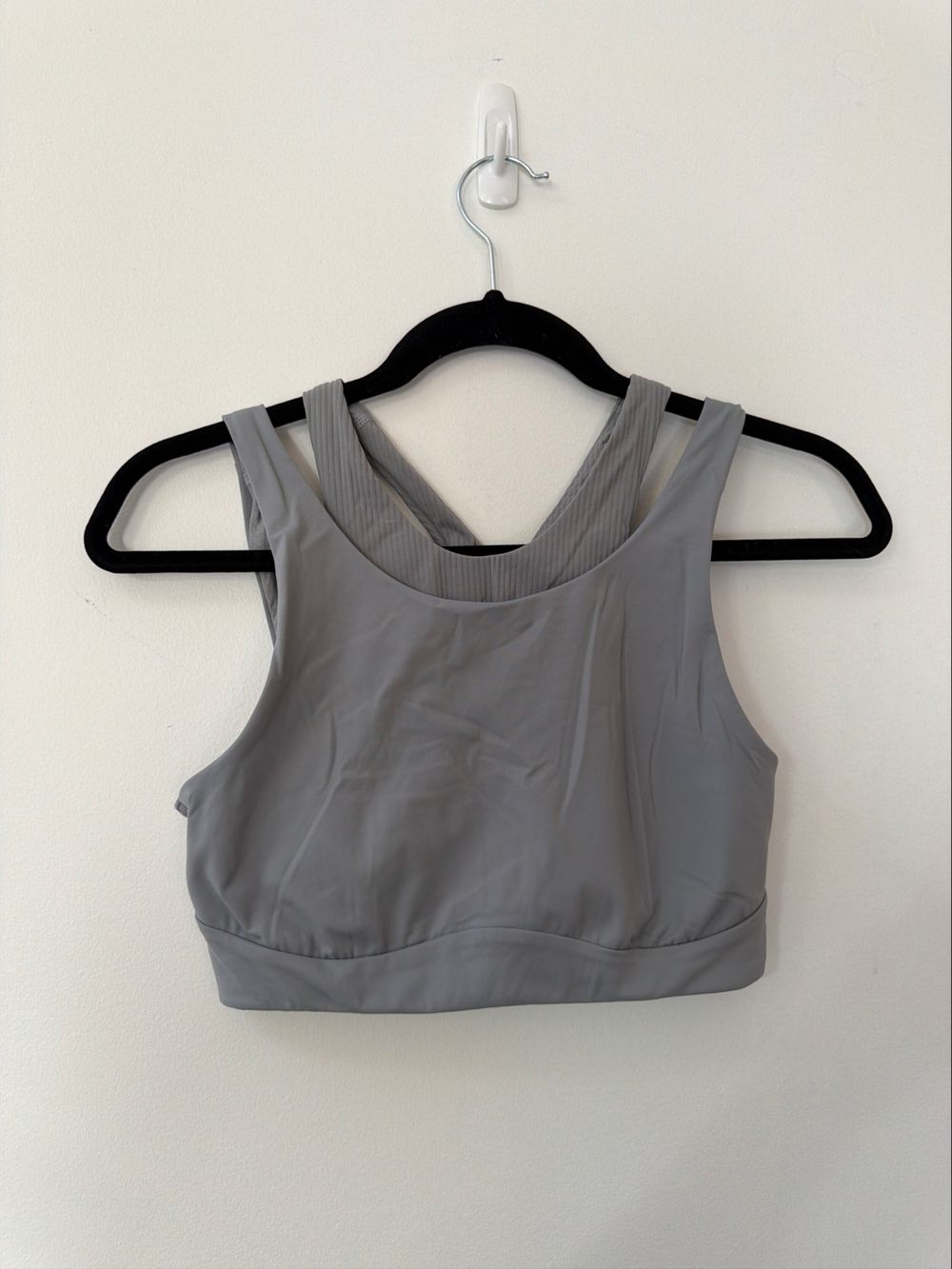 Lululemon high neck sports bra