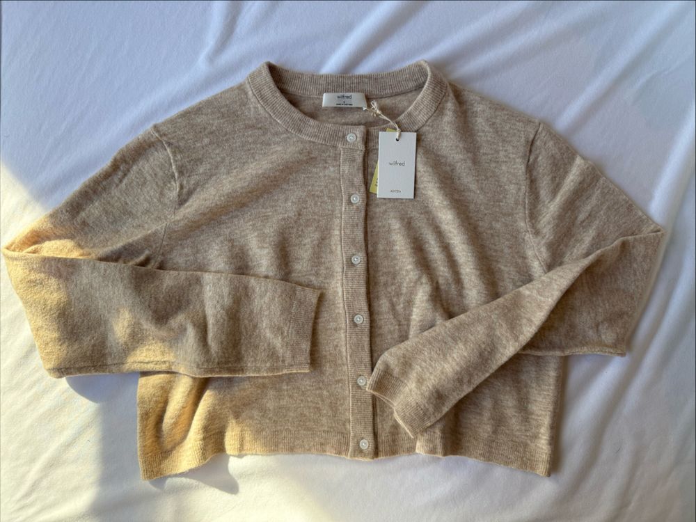 ARITZIA Wilfred SoftSpoke™ Sicily Cardigan in Oatmeal
