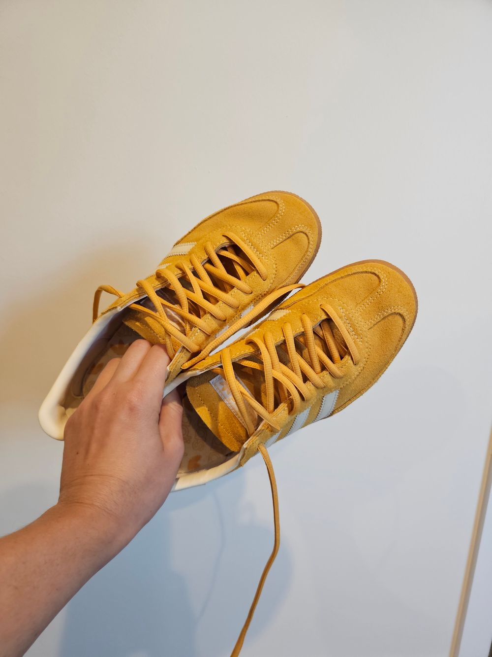 Adidas Yellow Spezials Sz 38
