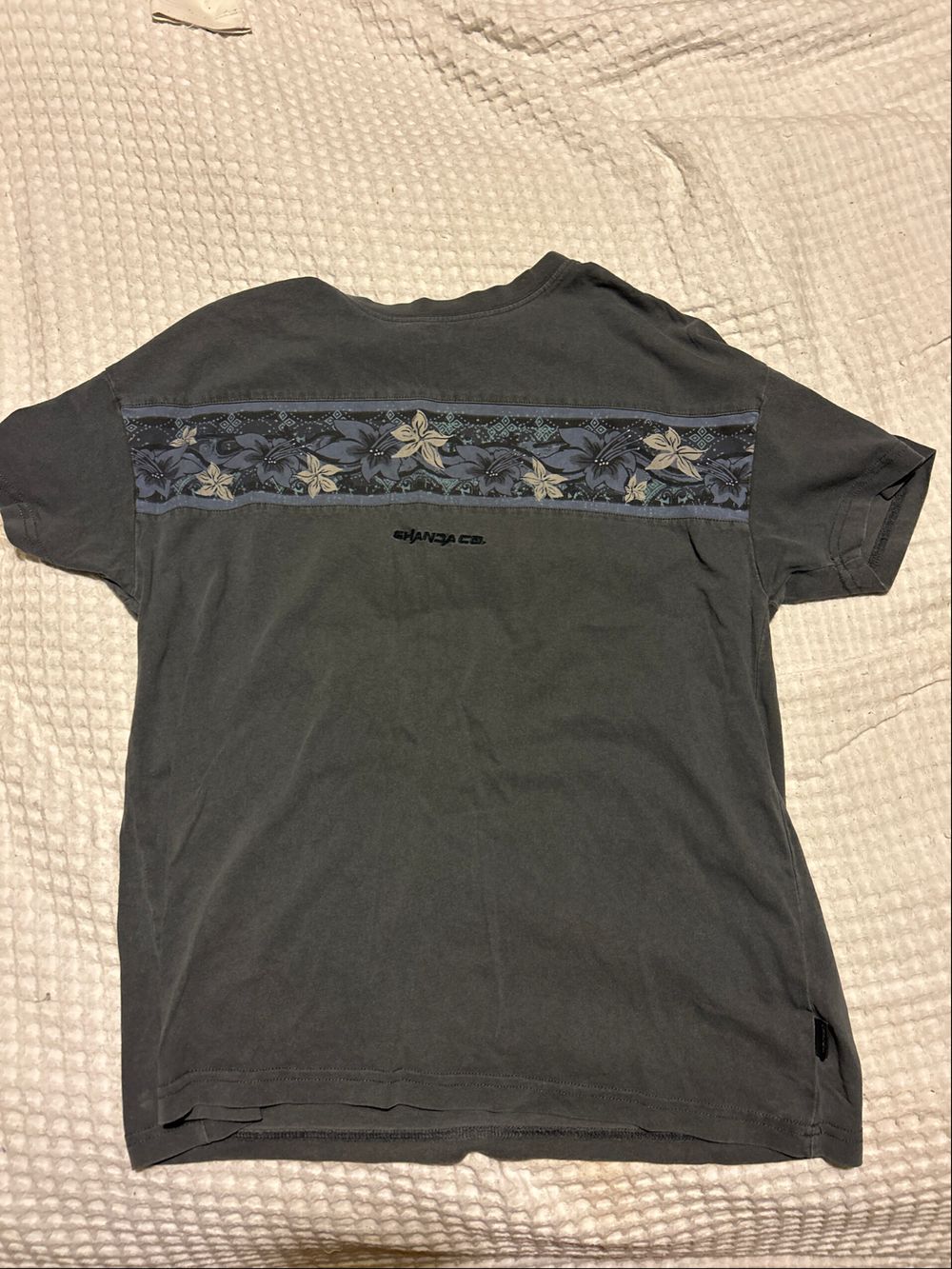 ghanda flower baggy tee