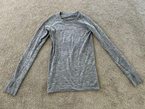 Grey Long Sleeve Lululemon swiftly tech