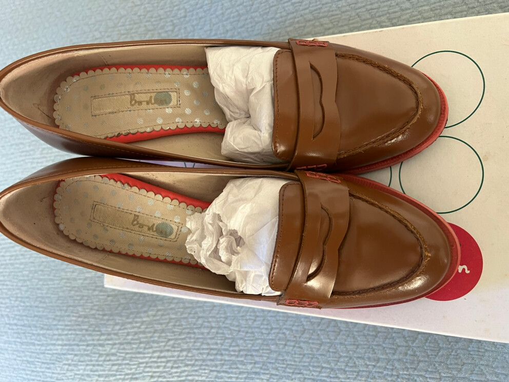 Heeled Contrast Loafers