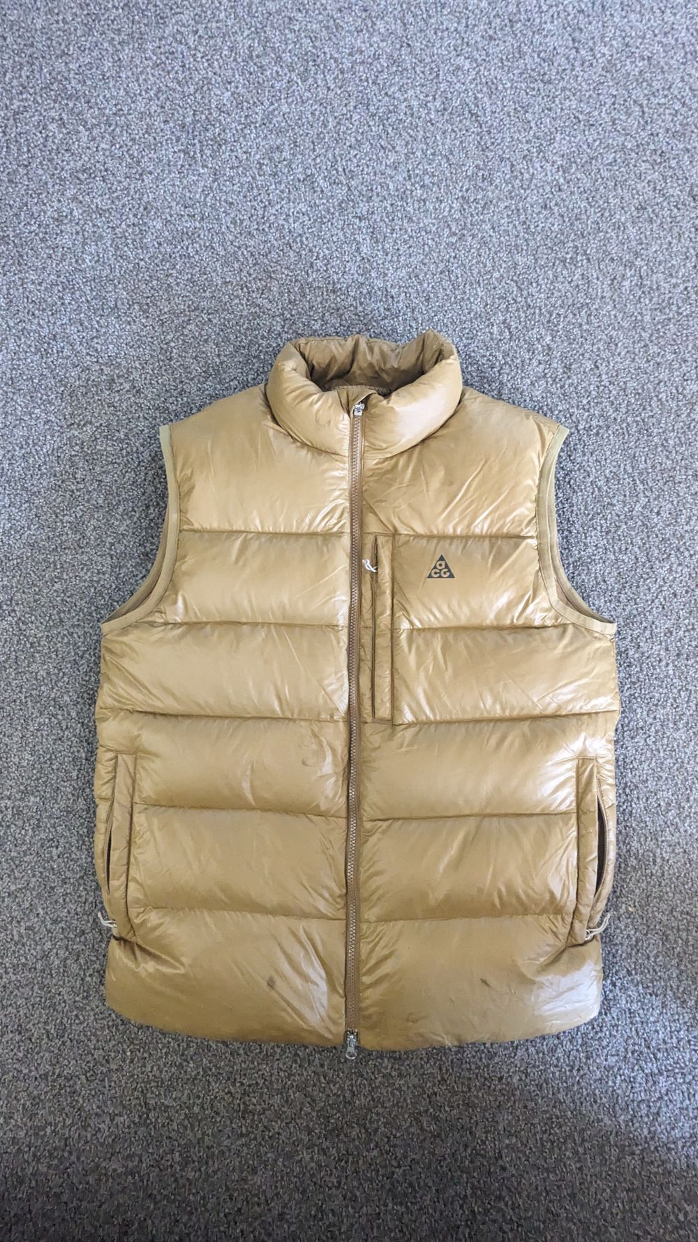 Nike ACG Beige puffer Vest