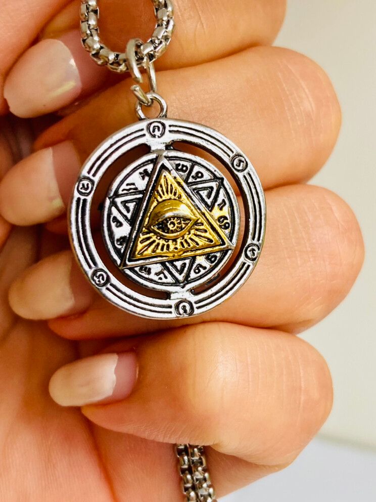 ✨Masonic gold and silver filled stainless steel long necklace with 2 different sides  For man or female  Beach friendly Life proof Brand new Perfect as a gift as it comes in a mesh pouch #freemason #illuminati #pentacle #talisman  This necklace is waterpr