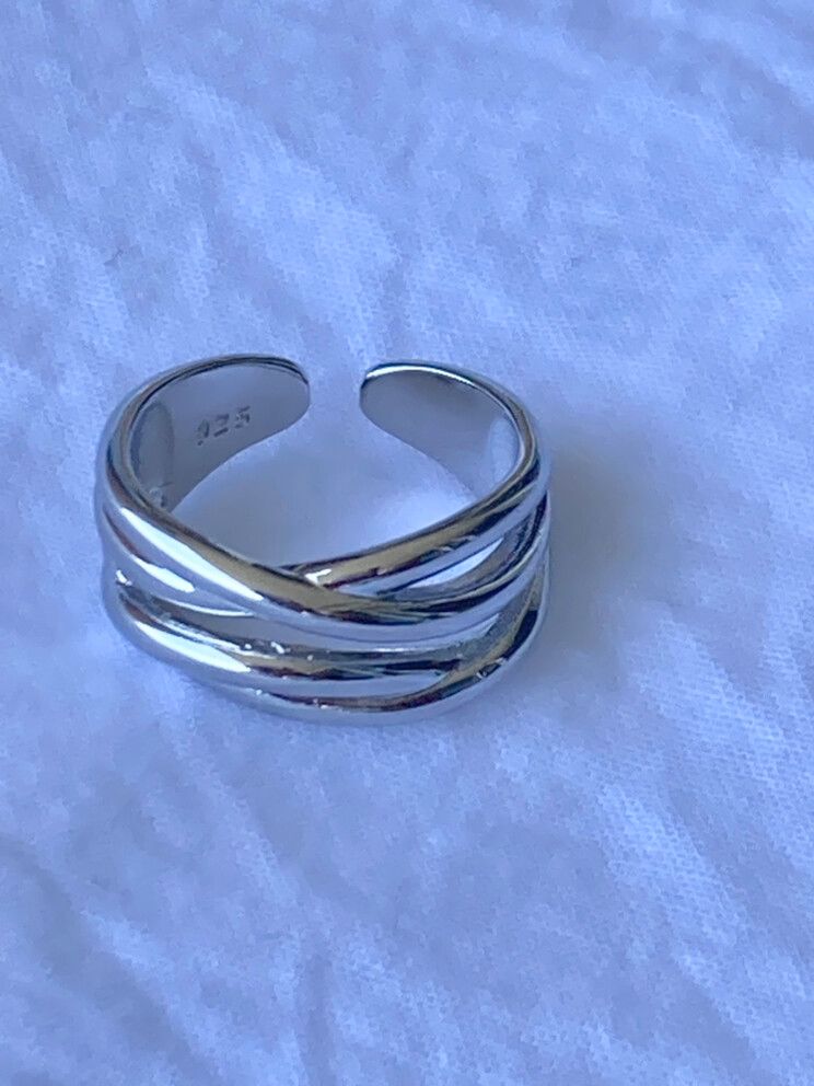 ✨Boho Luxe Real Silver Ring✨  Channel effortless bohemian elegance with this real 925 sterling silver ring. Its flowing, layered design captures free-spirited vibes while maintaining a touch of refined simplicity. Perfectly crafted for comfort and durabil