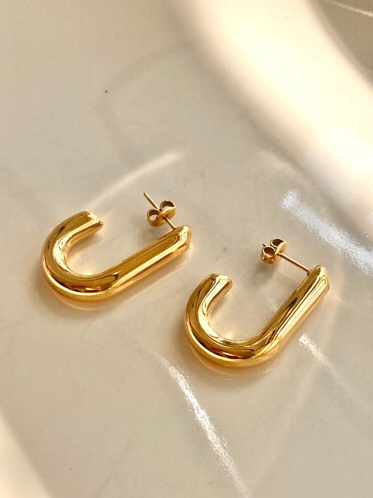 ✨ Gorgeous high end looking hoop earrings by Behi Milano  Bold and Unique Statement Hoops Crafted from 18K gold-filled stainless steel, these waterproof, tarnish-free, and hypoallergenic earrings are designed to last a lifetime without discoloring or fadi