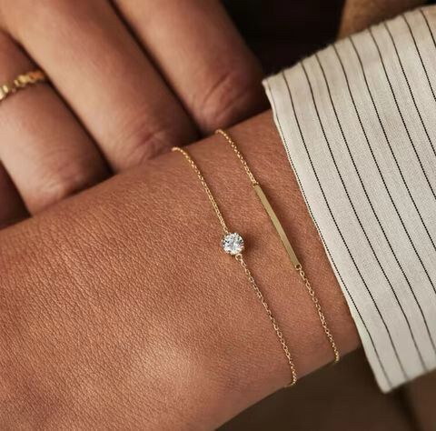✨ Dainty Gold Bracelet with Zircon ✨ RRP $119  This elegant bracelet is crafted from 18k gold-plated sterling silver, featuring a sparkling AAAAA zircon stone at its center. Its minimalist design and dainty chain make it the perfect touch of luxury for ev
