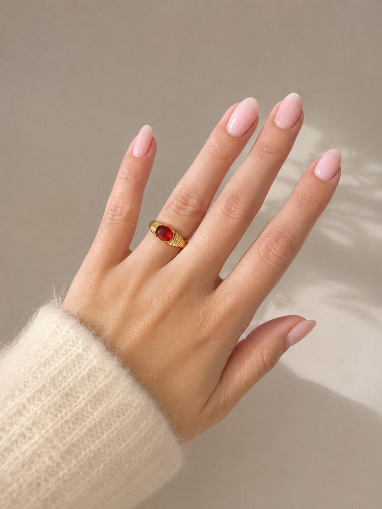 ✨ Retro Red Agate Signet Ring ✨  If you're searching for a vintage gold ring, red stone ring, retro statement ring, or heirloom aesthetic jewellery, this is the one.  Featuring a rich deep-red genuine agate stone set in 18K gold-filled stainless steel, th