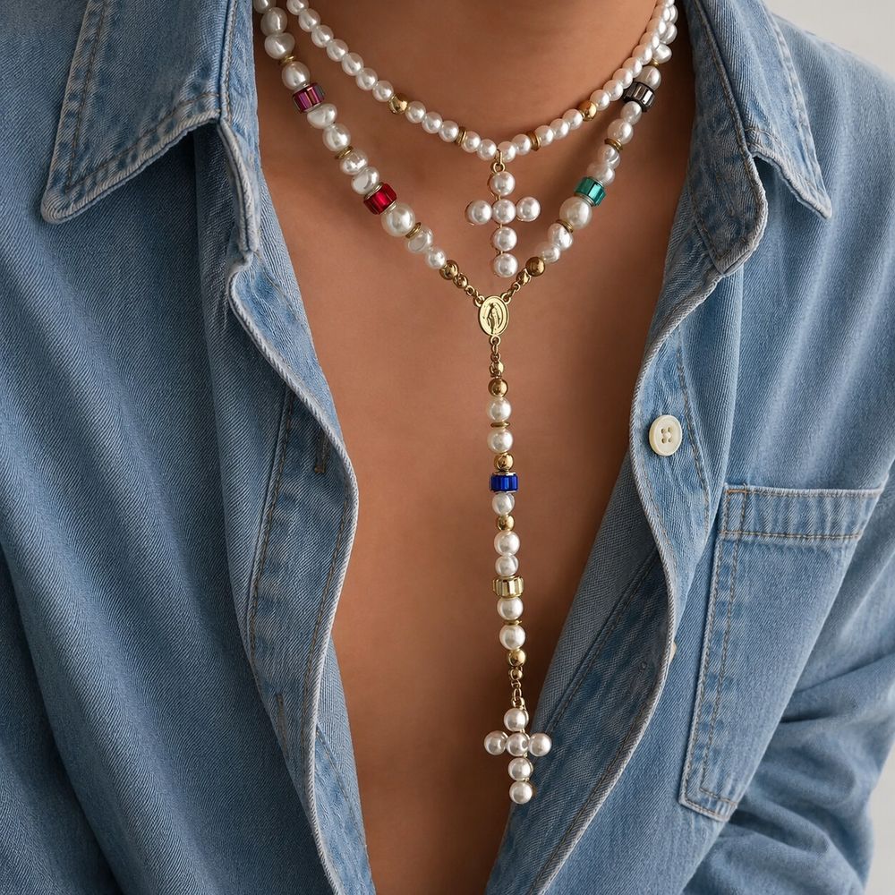 ✨ En Route inspired Pearl Layered Necklace Set ✨  Serving major European summer meets vintage treasure energy. Inspired by that effortless “en route to the Amalfi Coast” aesthetic, this 2-piece retro necklace set layers beautifully for an instantly styled