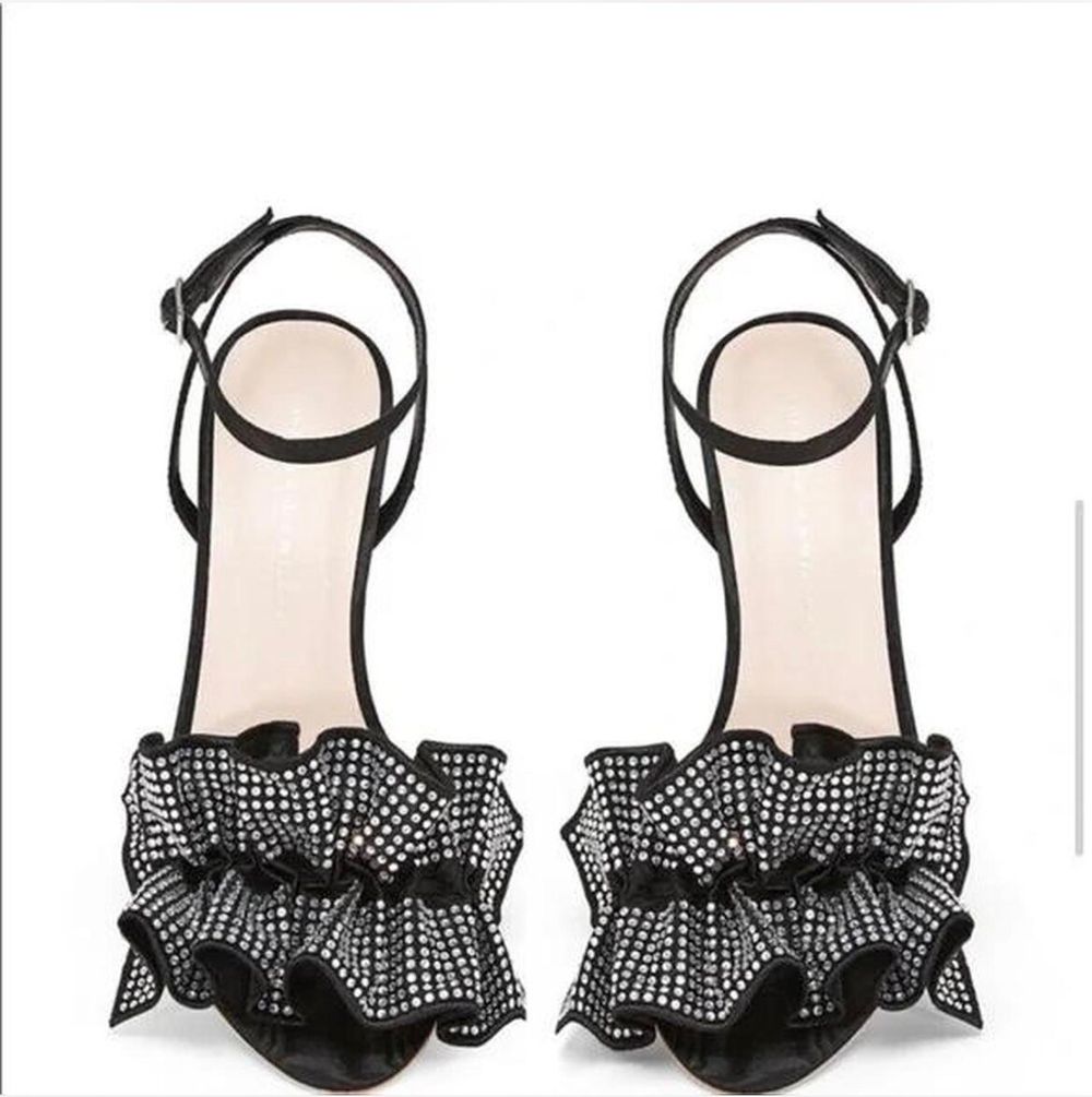 Sz 9 Loeffler Randall Crystal Ruffle Block Heel Sandals – Black