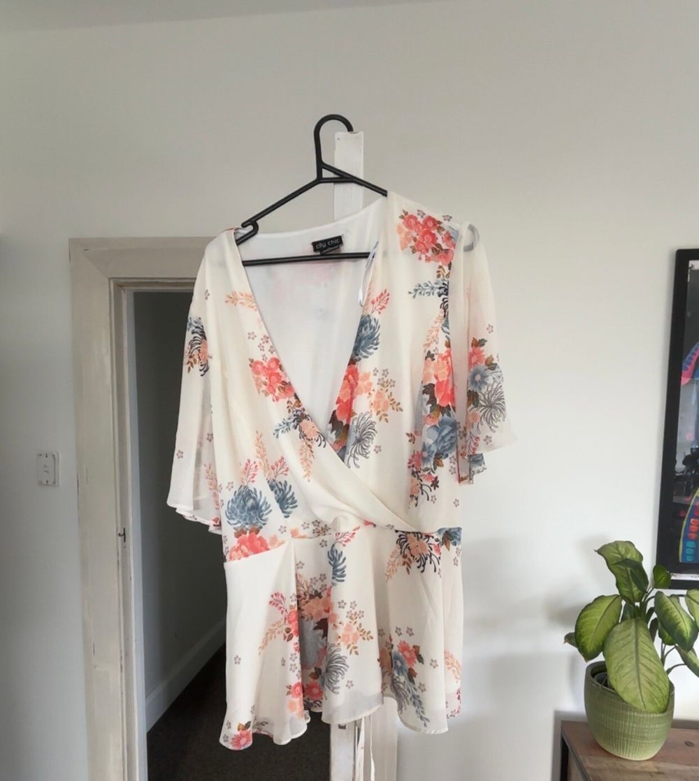 City Chic White Floral Wrap Top
