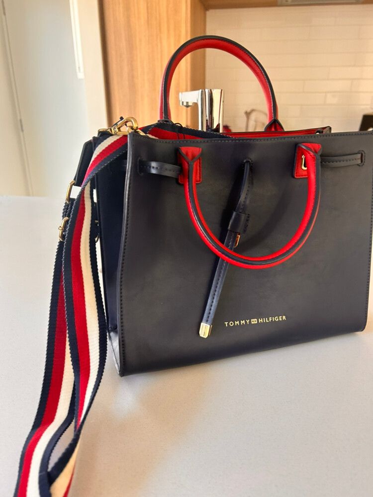 Tommy Hilfiger Bag