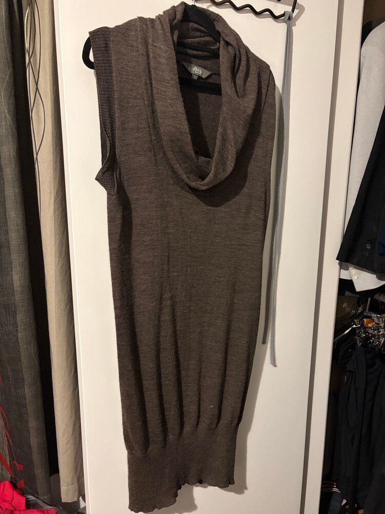 Brown 100% Merino Sleeveless Dress