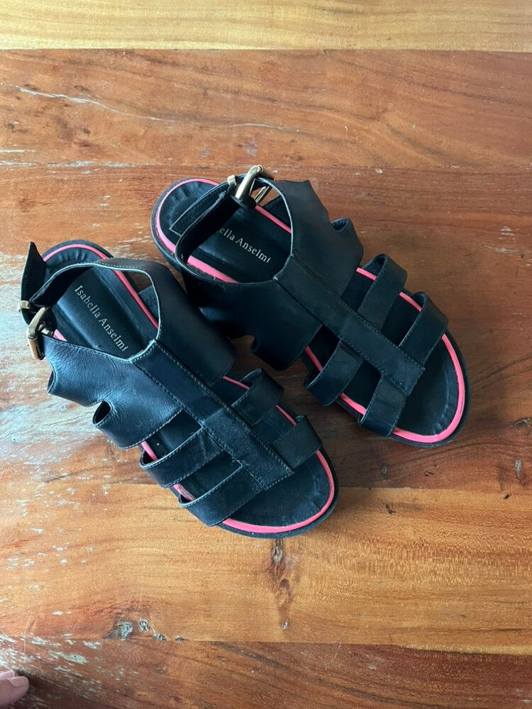 Isabella Anselmi Black Leather Sandals