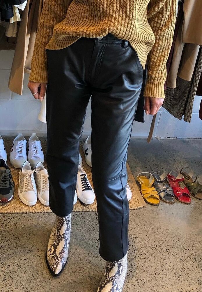 Commoners - Commoners - Leather Pants - Black on Designer Wardrobe