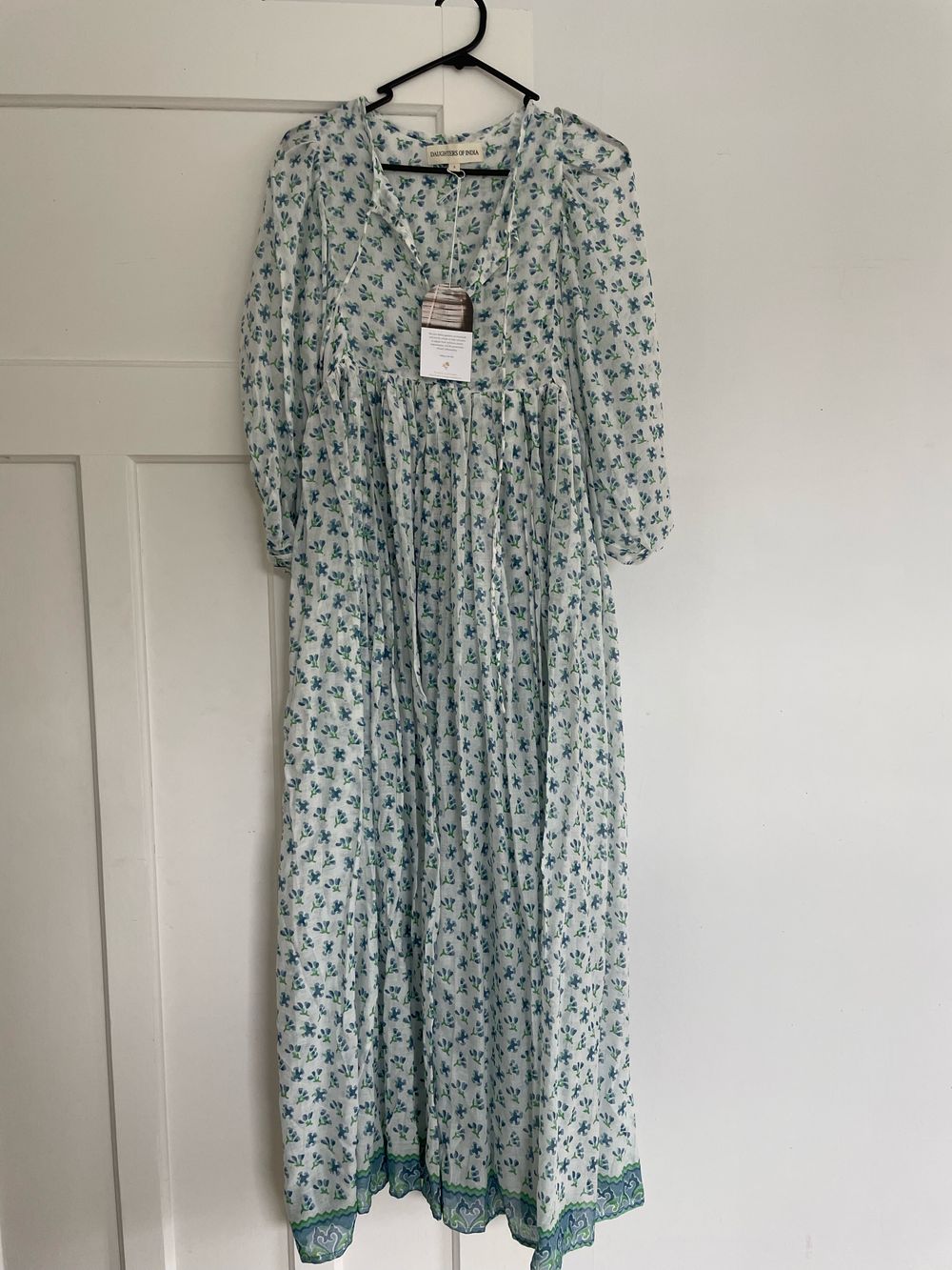 【新品】 daughters of indiaワンピース Kyra Maxi Kyra Maxi Dress ~ Coral – Daughters of India