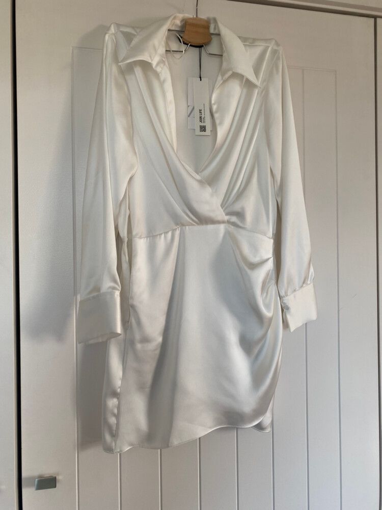 Zara - Zara White Satin Dress on Designer Wardrobe