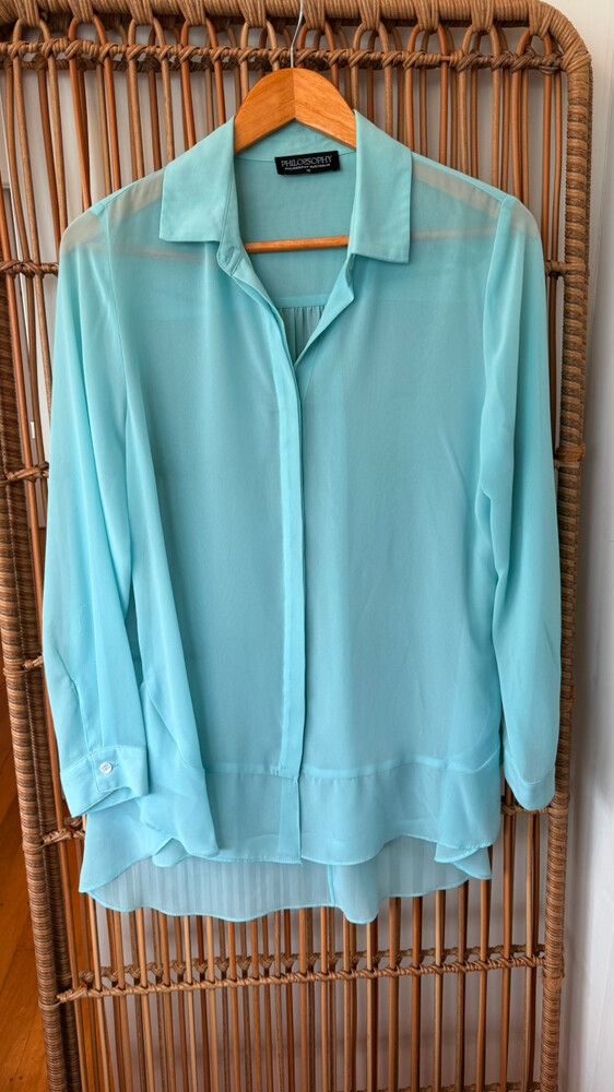 Brand New Philosophy Australia Aqua Sheer Layered Hem Blouse – Size 10 – Lightweight Georgette