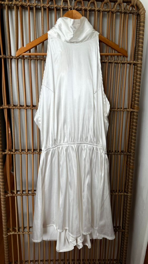 Lioness White Tie-Neck Sleeveless Dress – Size L
