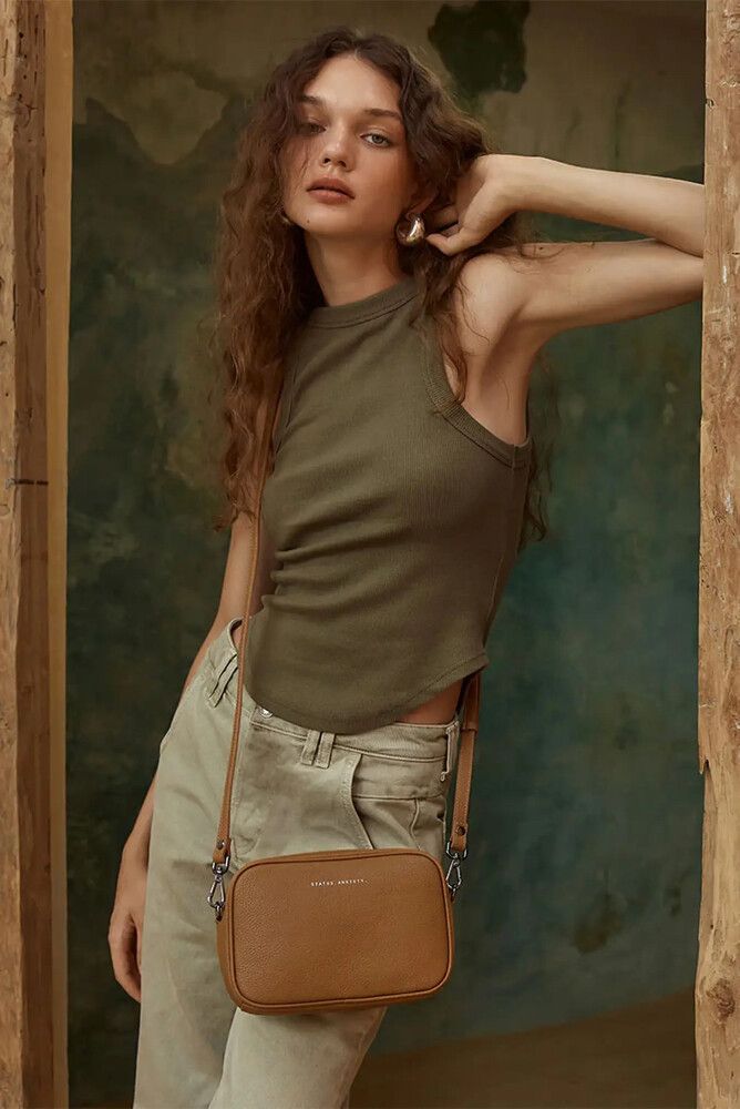 Status Anxiety Plunder Crossbody – Tan – Pebble Leather