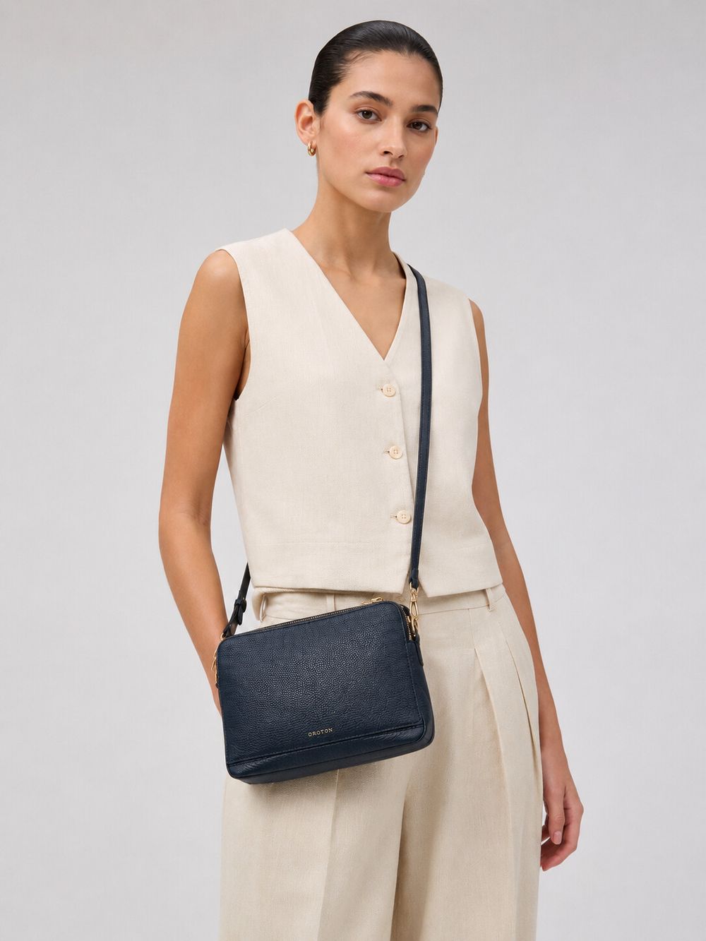 OROTON RRP $435 NAVY PEBBLE LEATHER DOUBLE ZIP CROSSBODY BAG