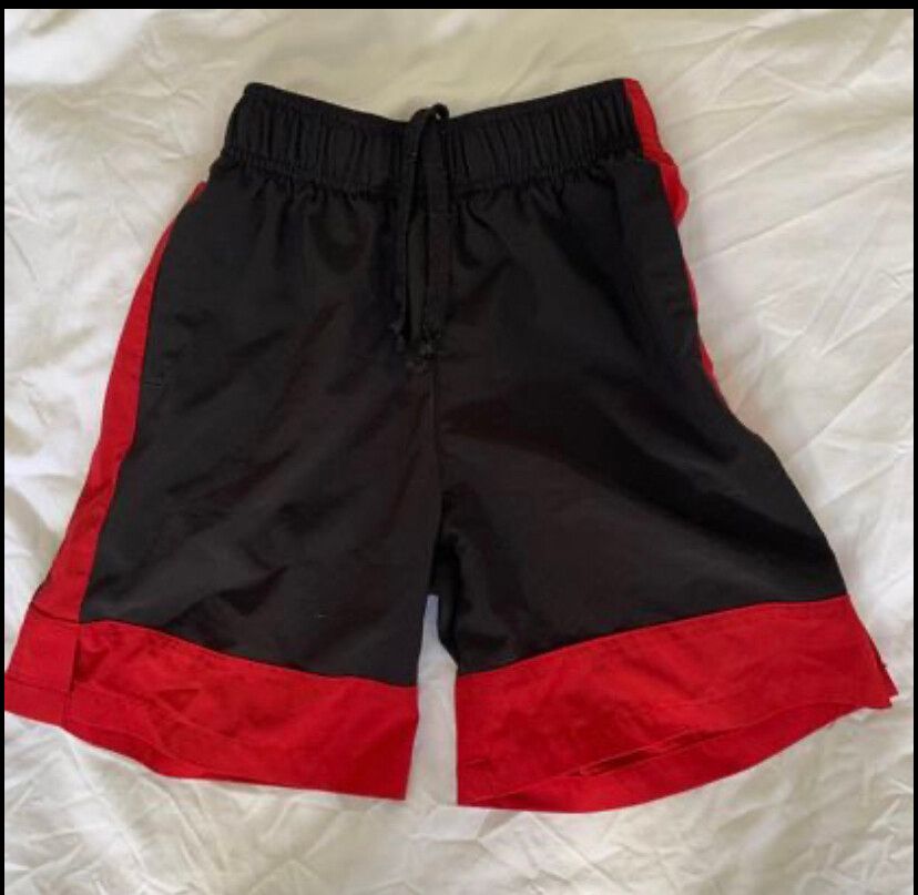 NBL Shorts Kids size 6