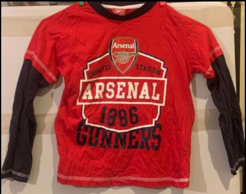 Arsenal pj’s long sleeve T and pants kids size 8