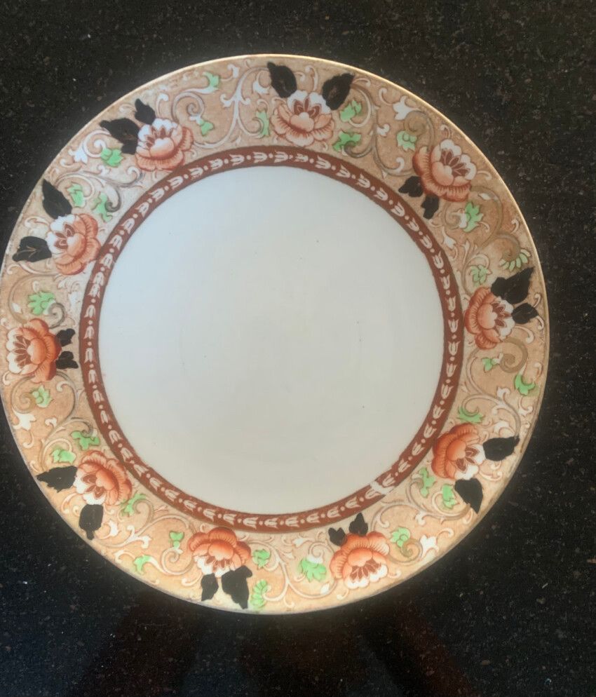 ROYAL ALBERT CROWN CHINA PLAYE 22cm