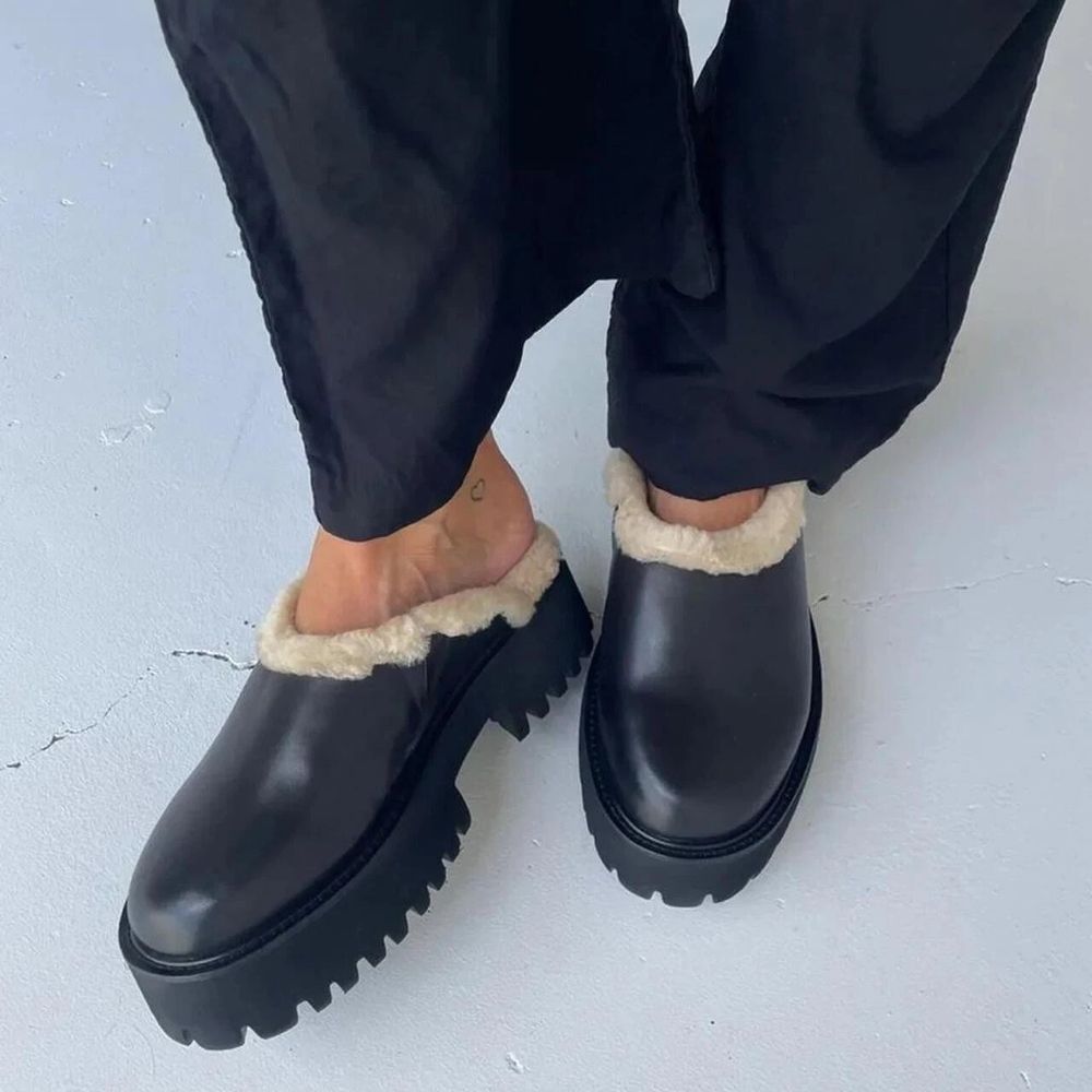 Alias Mae Quinnie Chunky Platform Mule Black Shearling Leather Size 38