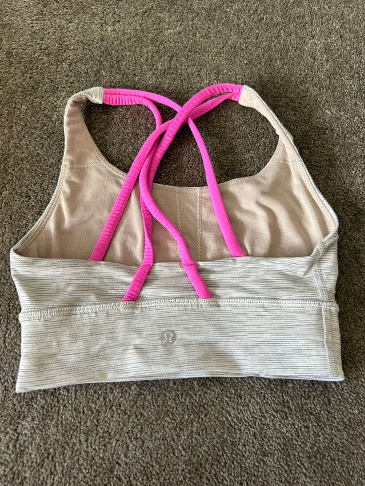 Lululemon sports bra