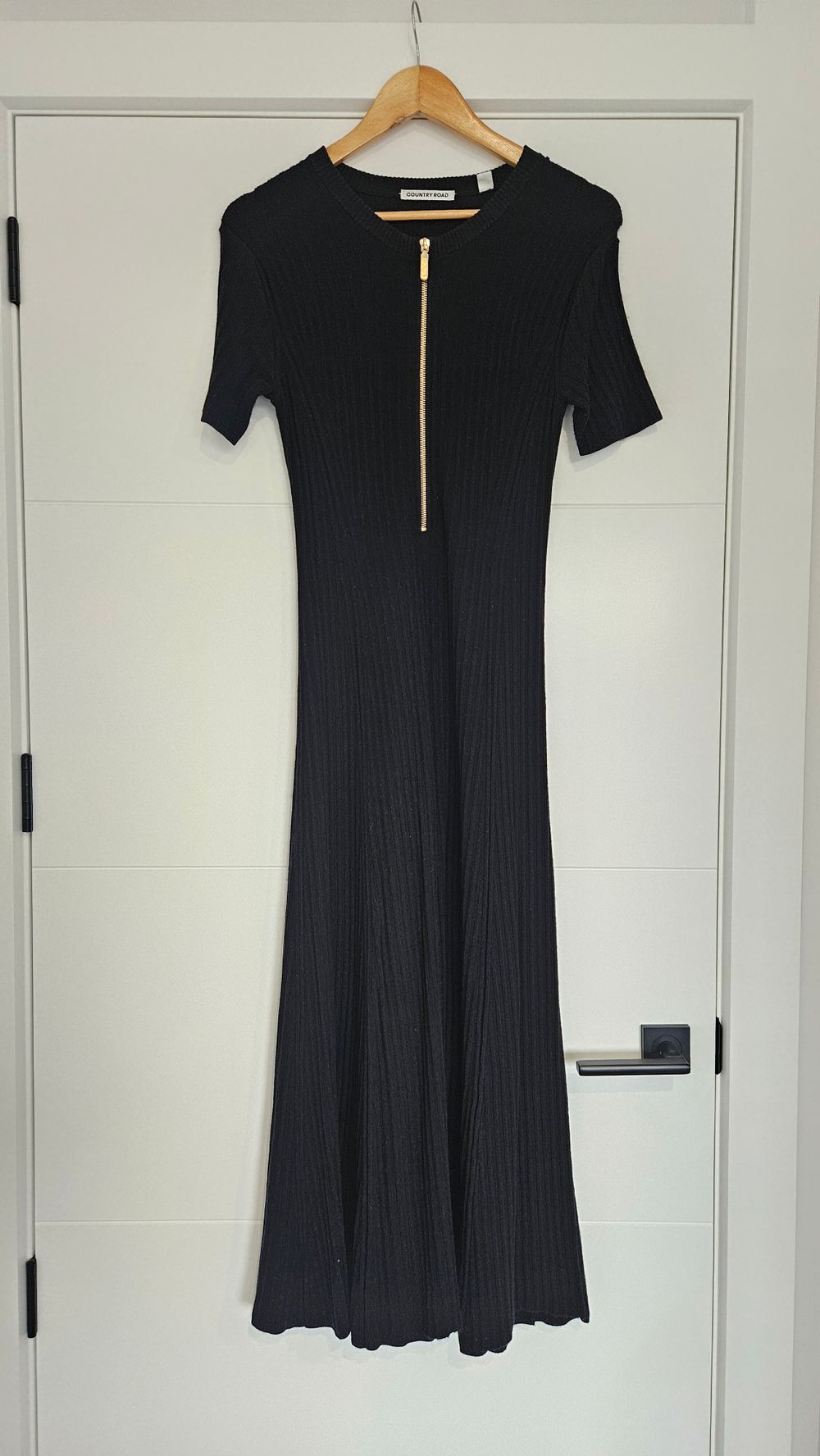 Country Road Black Ribbed Knit Dress