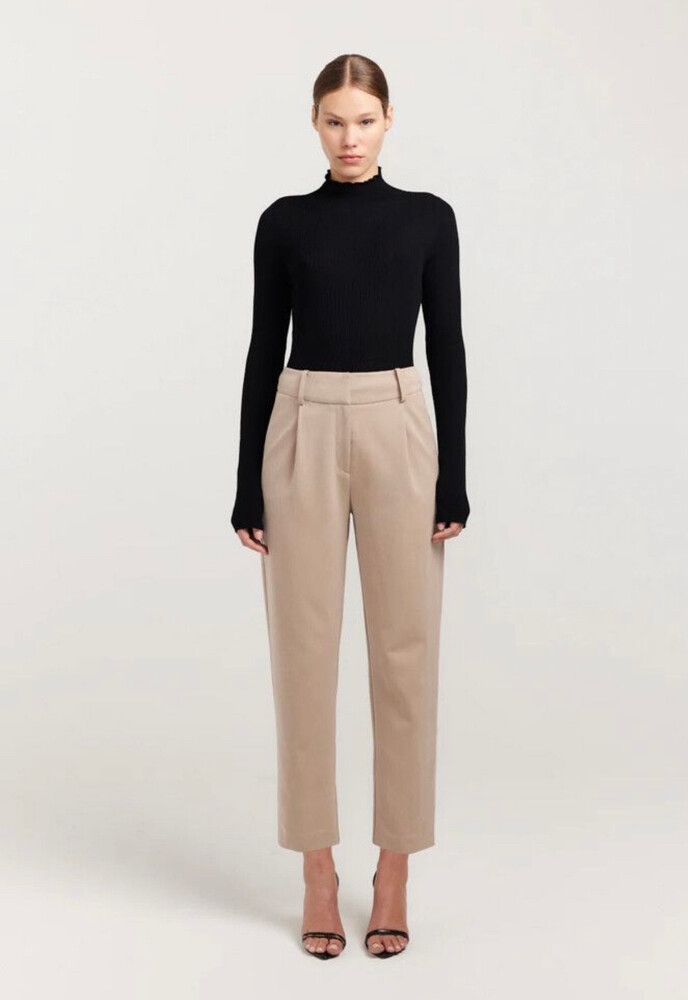 Henne Johanna Pant