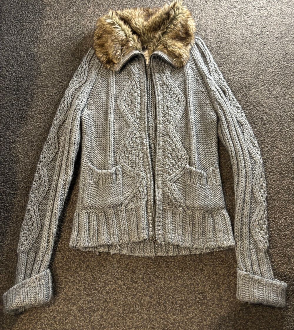 General Issue Slim Fitting Grey Cable Knit Jacket