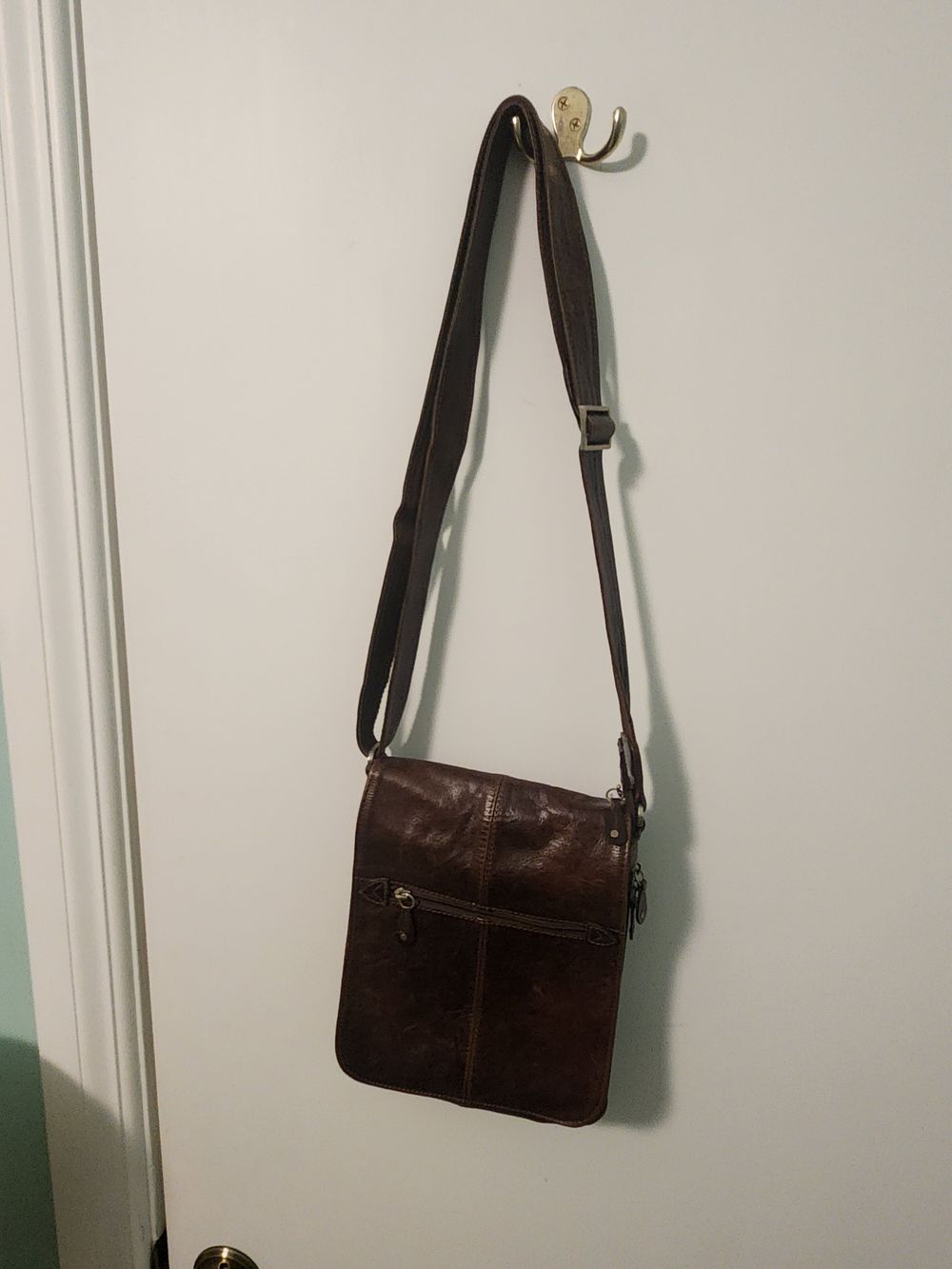 Leather brown satchel bag