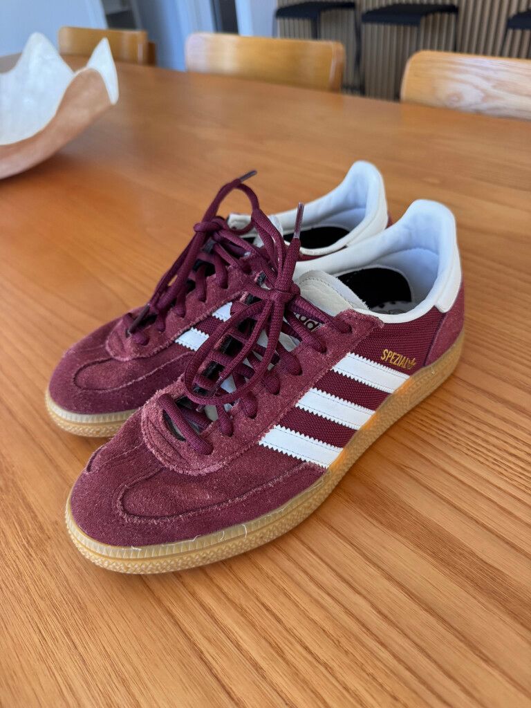 Adidas Spezial size 6