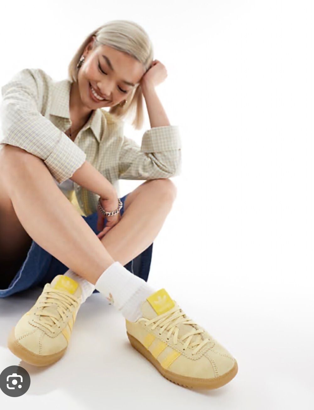 Butter Yellow Bermudas