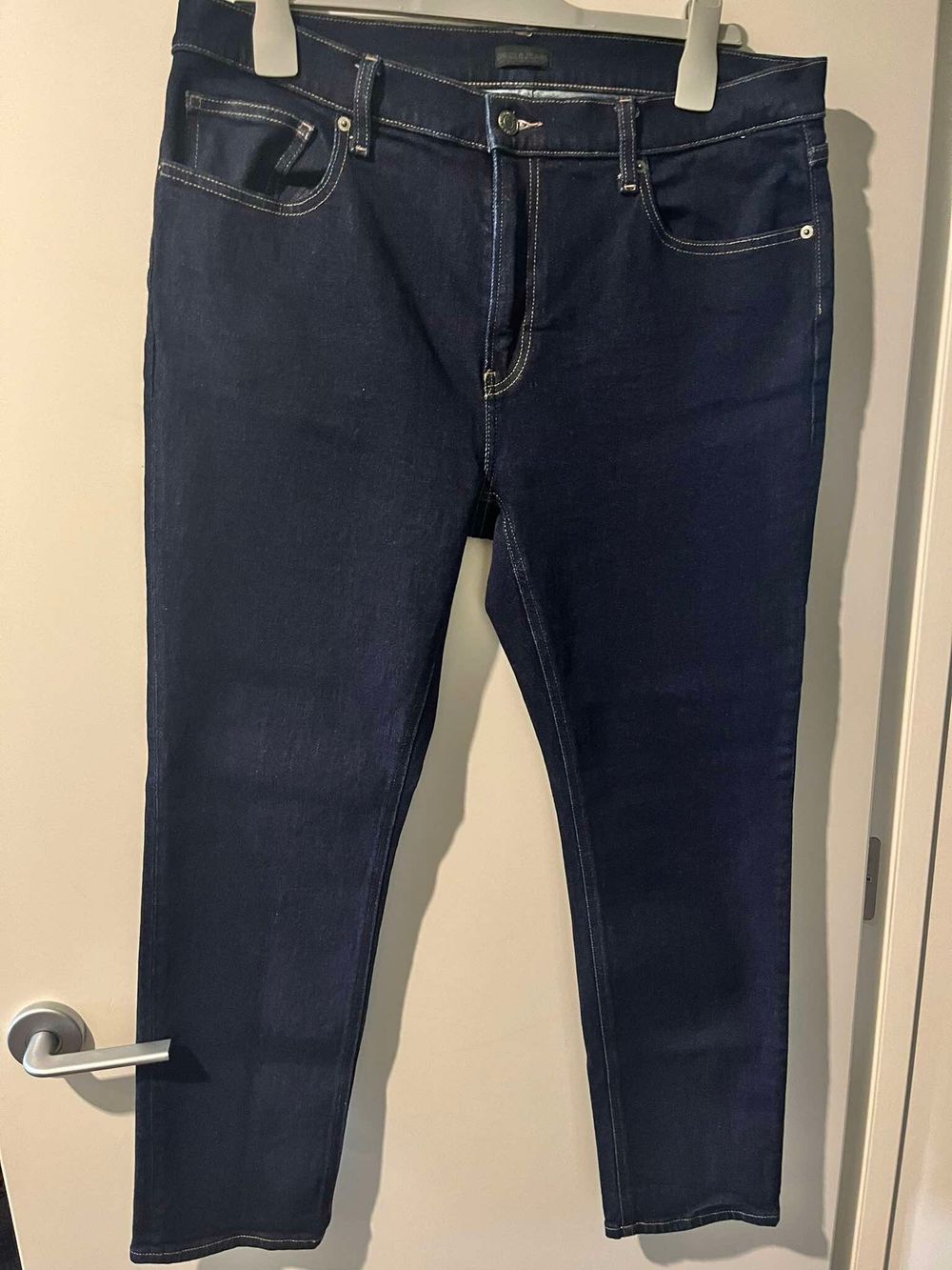 Uniqlo Stretch Slim Straight Jeans waist 32 inches