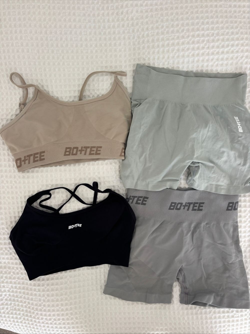 Bo & tee 2x sets