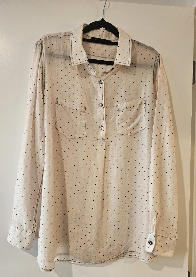 Pre-loved Caroline Sills silk/cotton blouse, size 12