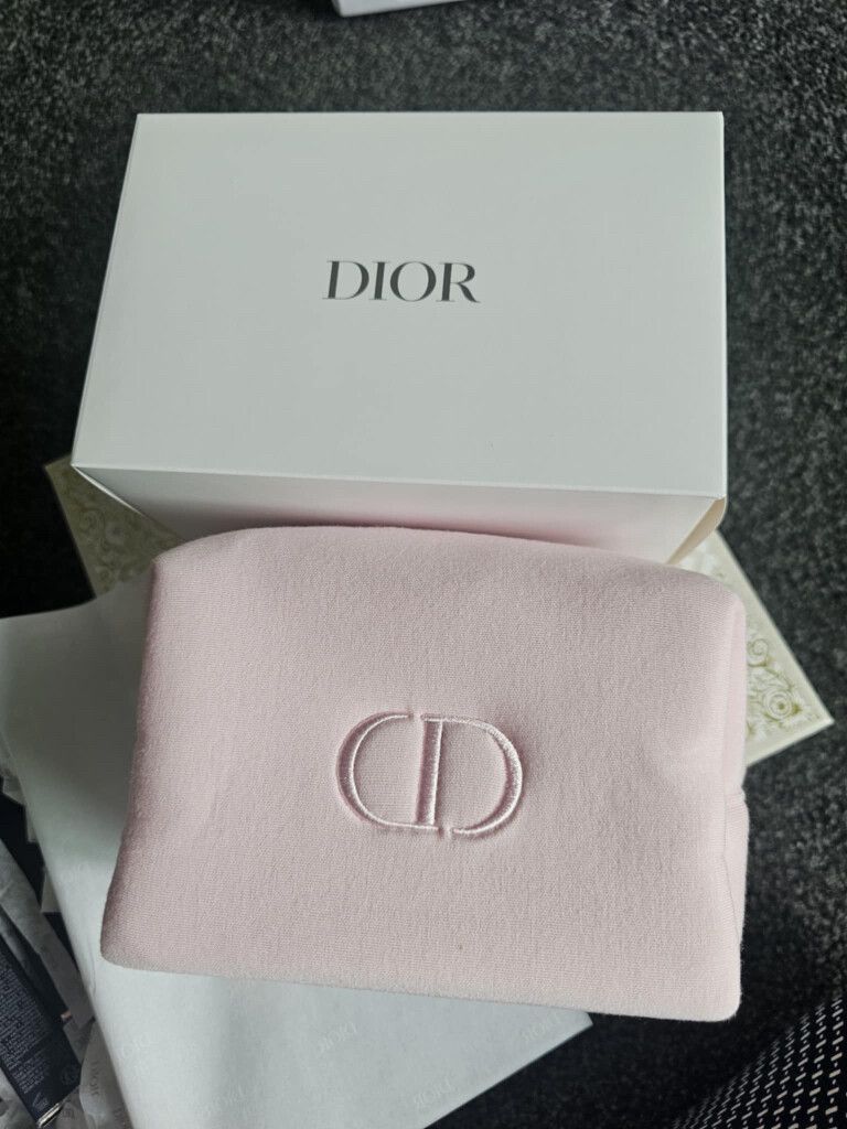 BRAND NEW CHRISTIAN DIOR MAKE UP POUCH