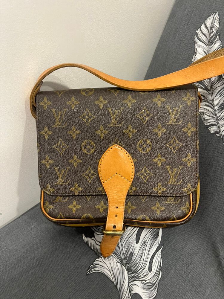 Louis Vuitton VINTAGE Monogram Canvas Cartouchiere