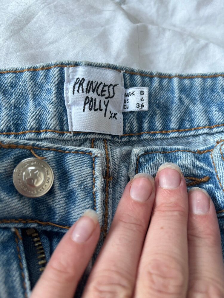 Low Rise Baggy Jeans